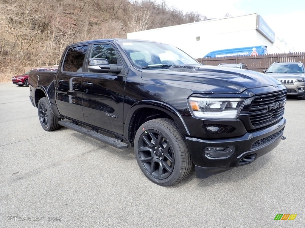 2020 1500 Laramie Crew Cab 4x4 - Diamond Black Crystal Pearl / Black photo #3