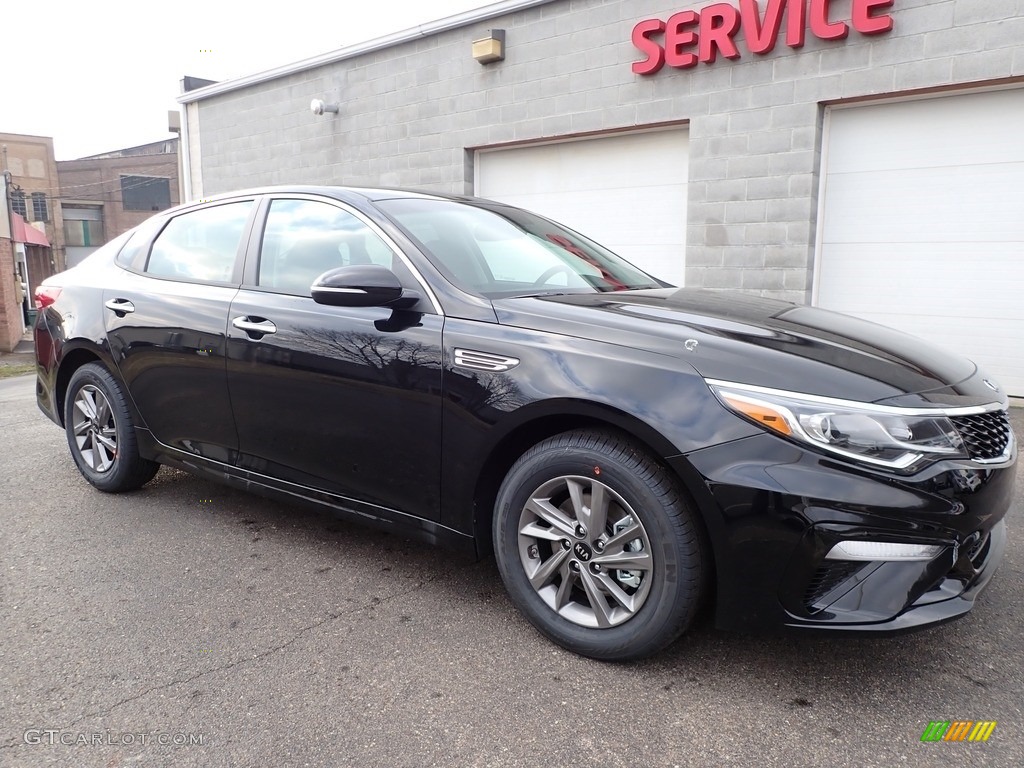 2020 Optima LX - Black / Black photo #9
