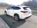 2020 Blizzard White Pearl Toyota Highlander Hybrid Limited AWD  photo #2