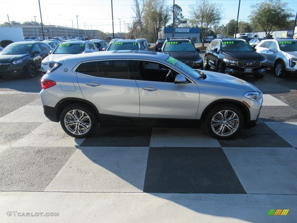 2019 X2 sDrive28i - Glacier Silver Metallic / Black photo #3