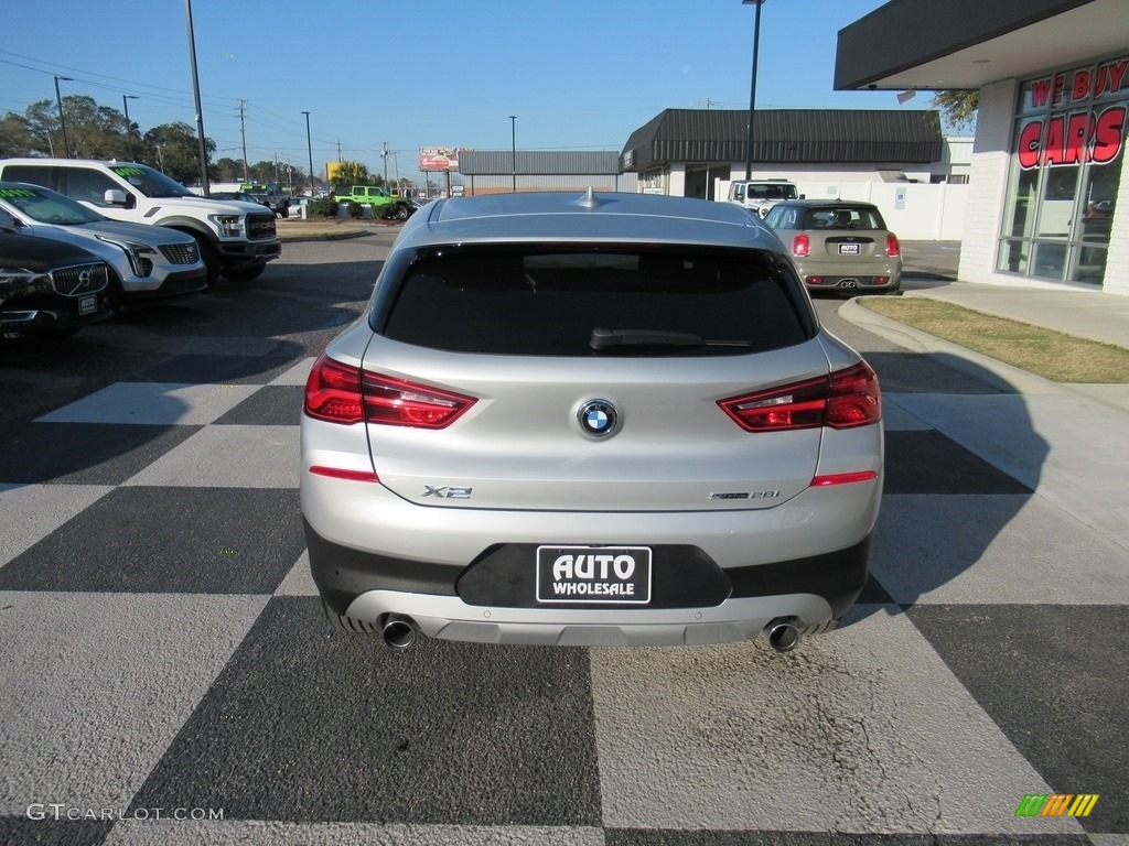 2019 X2 sDrive28i - Glacier Silver Metallic / Black photo #4