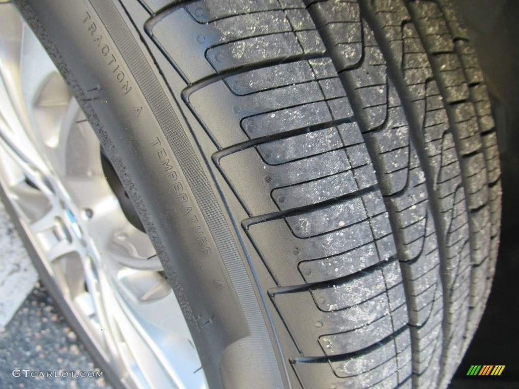 2019 X2 sDrive28i - Glacier Silver Metallic / Black photo #8