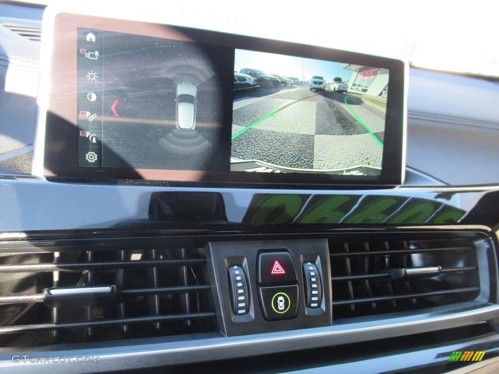 2019 X2 sDrive28i - Glacier Silver Metallic / Black photo #18