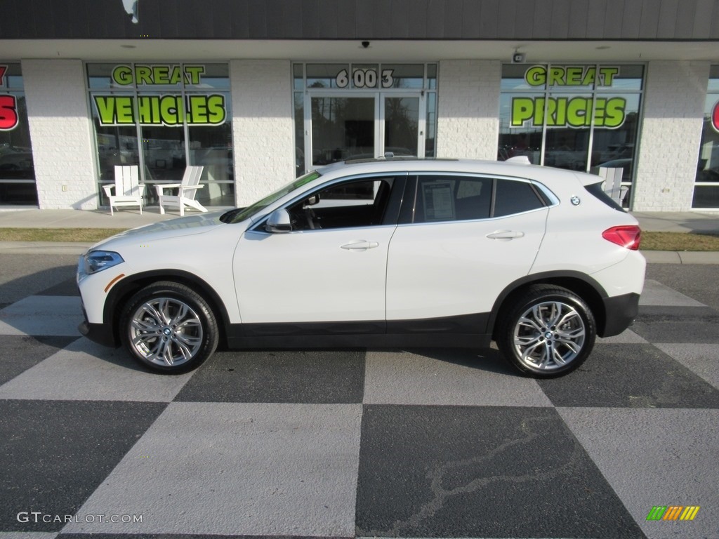 Alpine White BMW X2