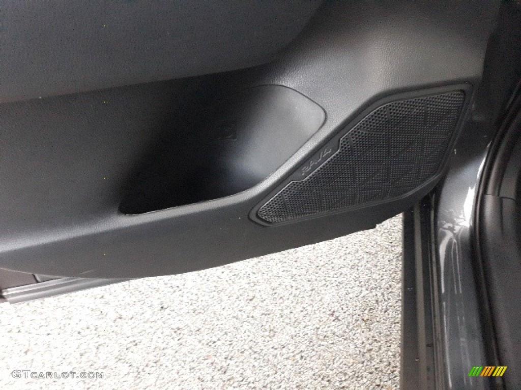 2020 RAV4 XLE AWD - Magnetic Gray Metallic / Light Gray photo #30