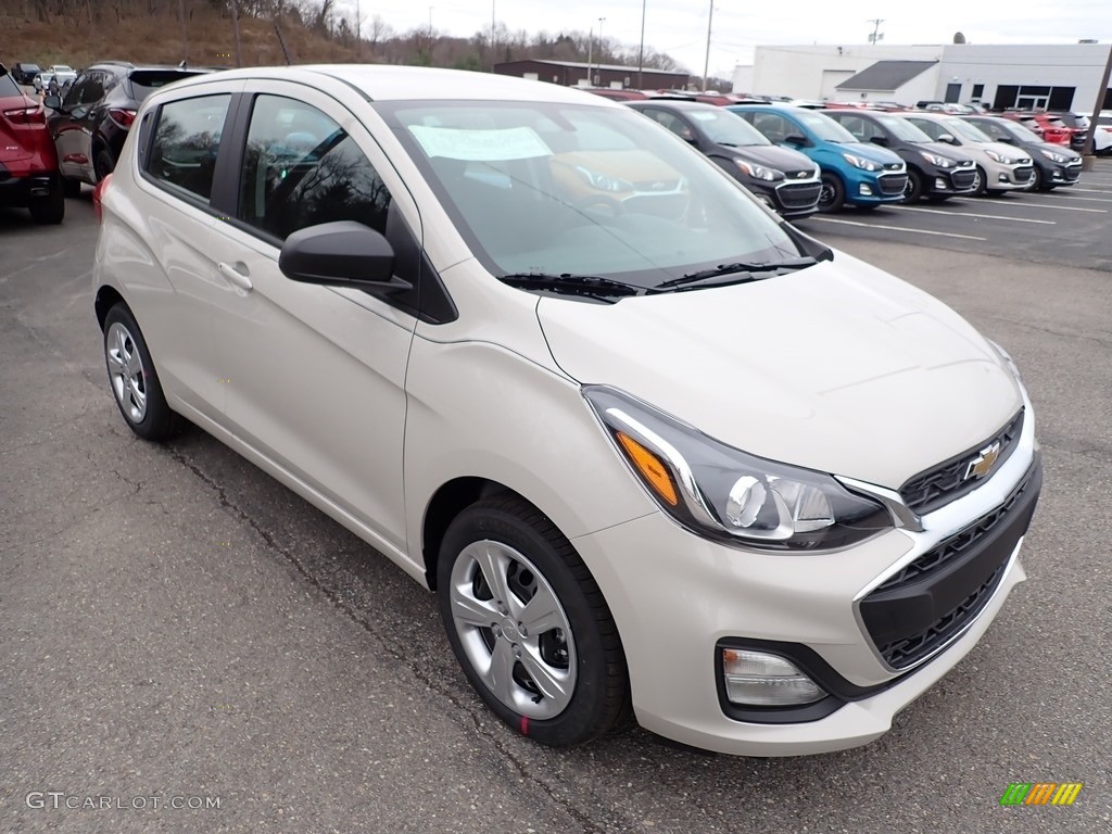 Toasted Marshmallow Metallic 2020 Chevrolet Spark LS Exterior Photo #137606275