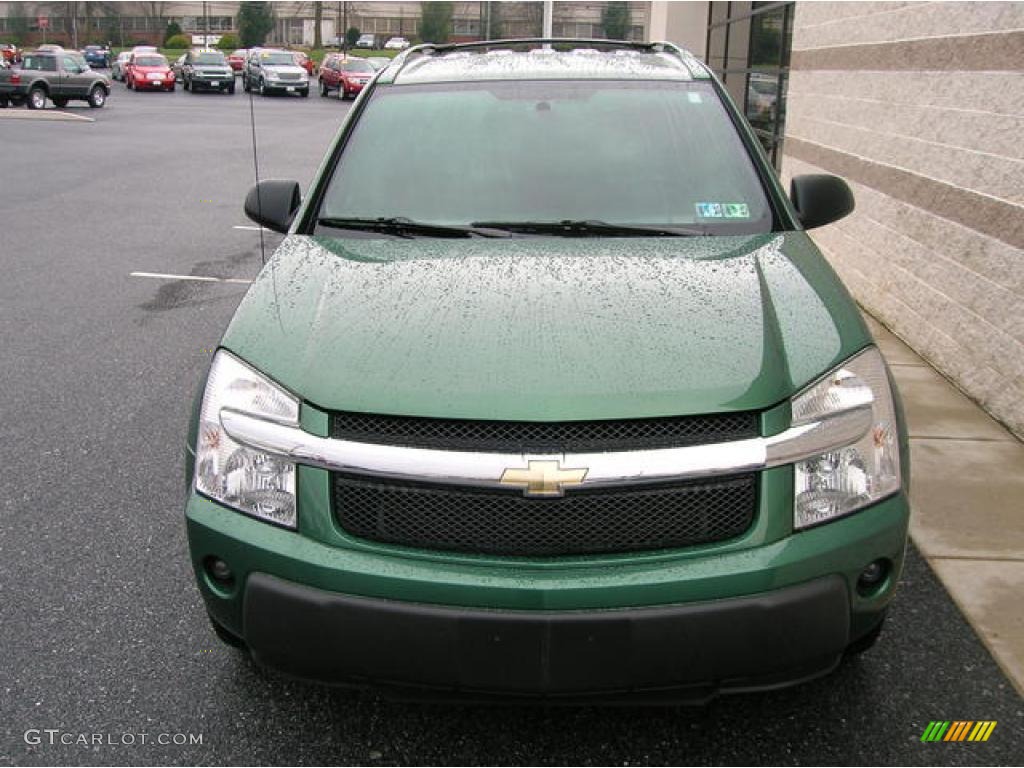 2005 Equinox LT AWD - Meander Green Metallic / Light Gray photo #2
