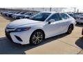 Super White - Camry SE Photo No. 1