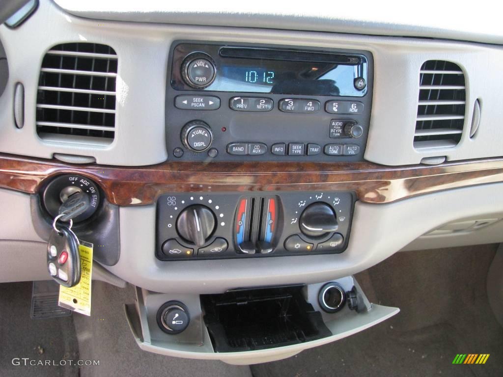 2005 Impala  - Medium Gray Metallic / Medium Gray photo #9