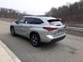 2020 Celestial Silver Metallic Toyota Highlander XLE AWD  photo #2