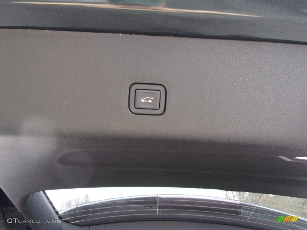 2020 Traverse RS AWD - Graphite Metallic / Jet Black photo #8