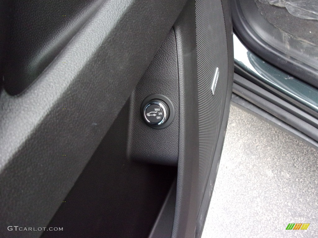 2020 Traverse RS AWD - Graphite Metallic / Jet Black photo #13