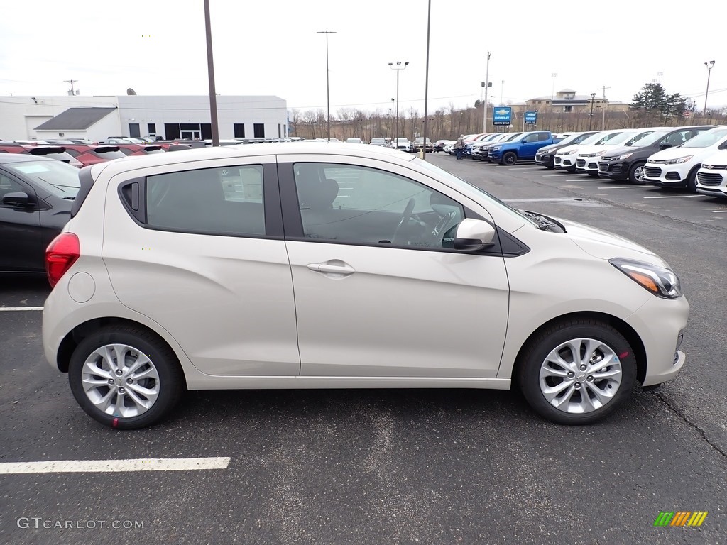 Toasted Marshmallow Metallic 2020 Chevrolet Spark LT Exterior Photo #137624046