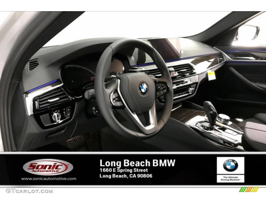 2020 5 Series 530e Sedan - Glacier Silver Metallic / Black photo #4