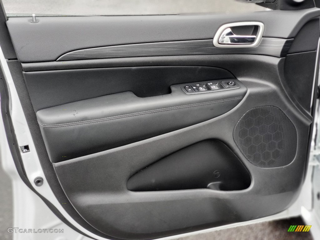 2020 Jeep Grand Cherokee Altitude 4x4 Black Door Panel Photo #137626596