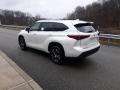 Blizzard White Pearl - Highlander XLE AWD Photo No. 2