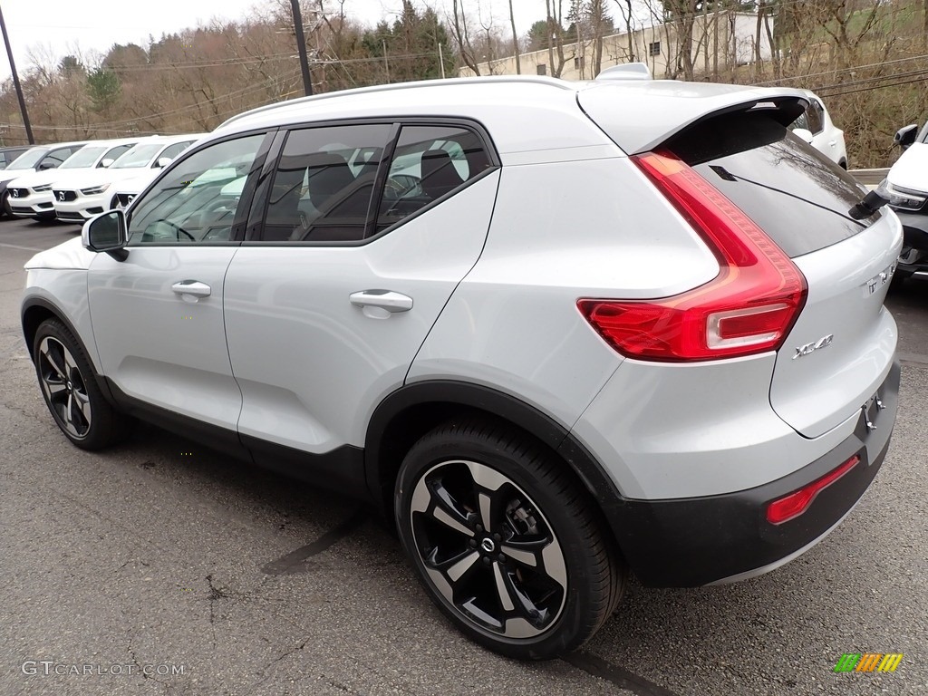 2020 XC40 T5 Momentum AWD - Glacier Silver Metallic / Charcoal photo #4