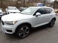  2020 XC40 T5 Momentum AWD Glacier Silver Metallic