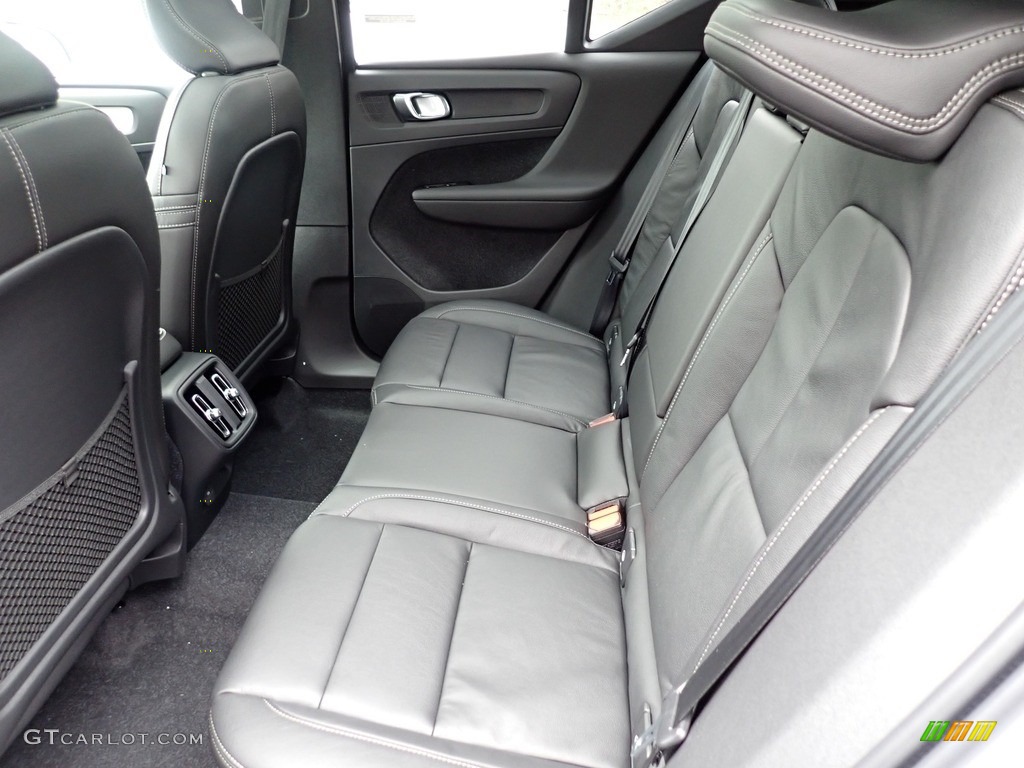 2020 XC40 T5 Momentum AWD - Glacier Silver Metallic / Charcoal photo #8