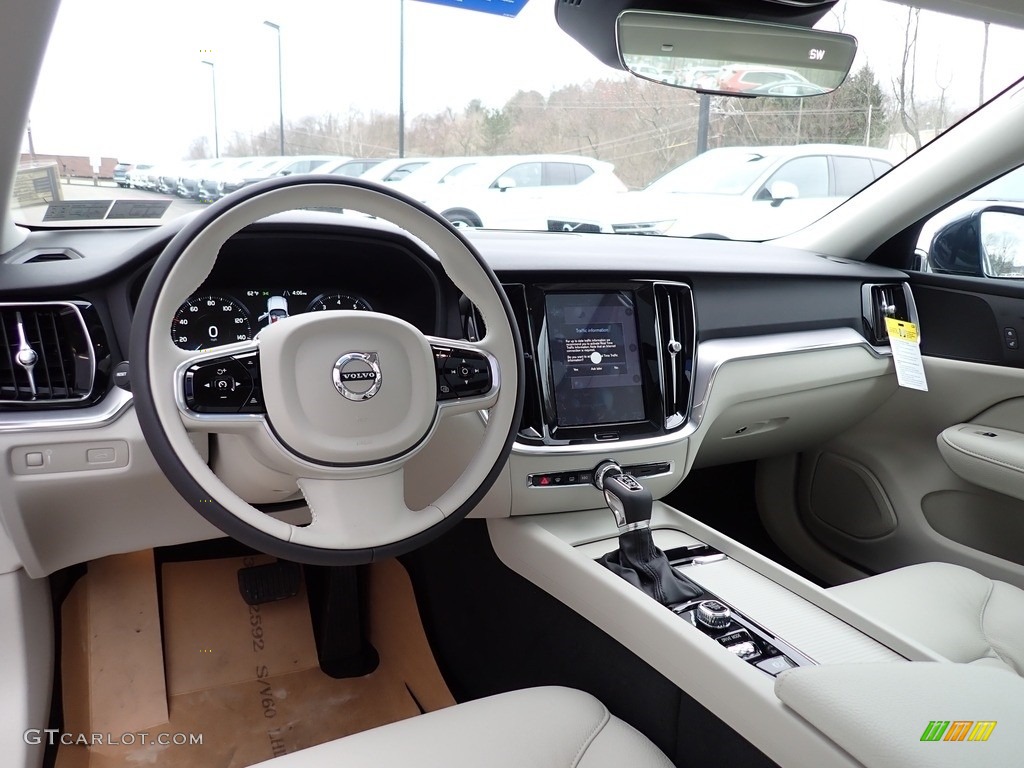 Charcoal Interior 2020 Volvo S60 T6 AWD Momentum Photo #137634791