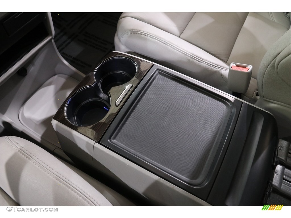 2020 Sienna XLE - Celestial Silver Metallic / Ash photo #12