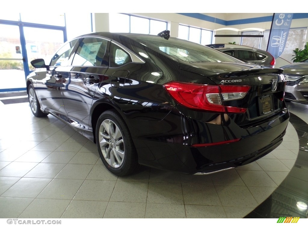 2020 Accord LX Sedan - Crystal Black Pearl / Black photo #7