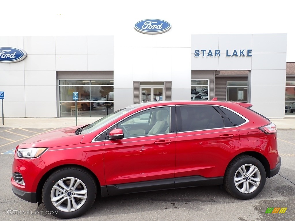 Rapid Red Metallic Ford Edge