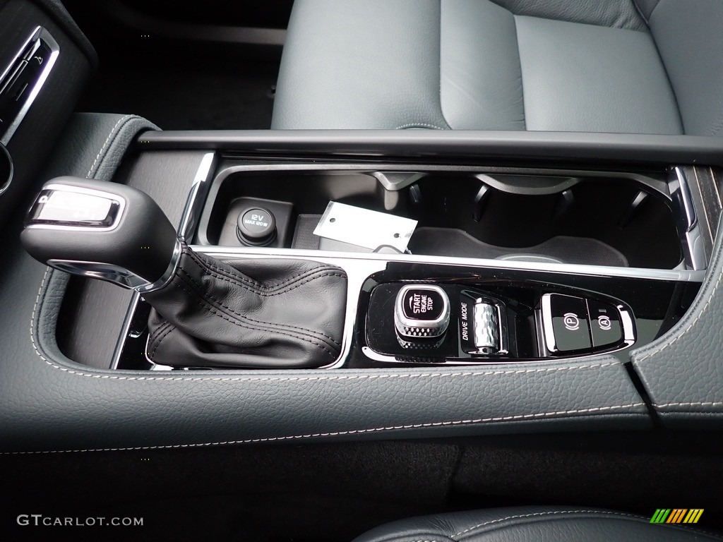 2020 Volvo XC90 T6 AWD Momentum 8 Speed Automatic Transmission Photo #137647094