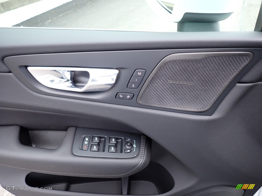 2020 Volvo XC60 T5 AWD Inscription Charcoal Door Panel Photo #137648216
