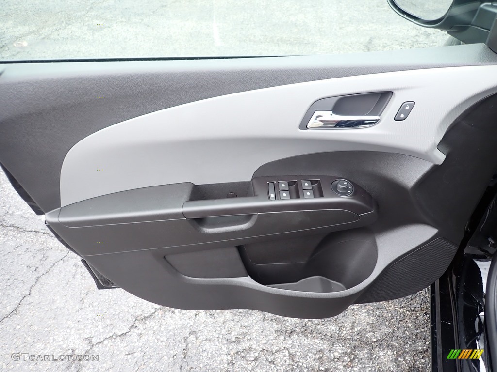 2020 Chevrolet Sonic LT Sedan Jet Black/Dark Titanium Door Panel Photo #137659503