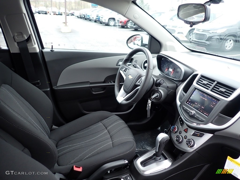 2020 Sonic LT Sedan - Silver Ice Metallic / Jet Black/Dark Titanium photo #11