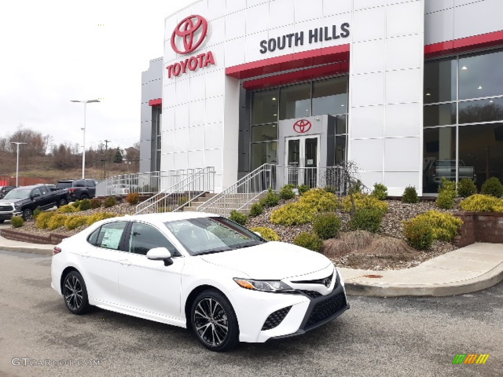 2020 Camry SE - Super White / Black photo #1