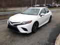 2020 Super White Toyota Camry SE  photo #25