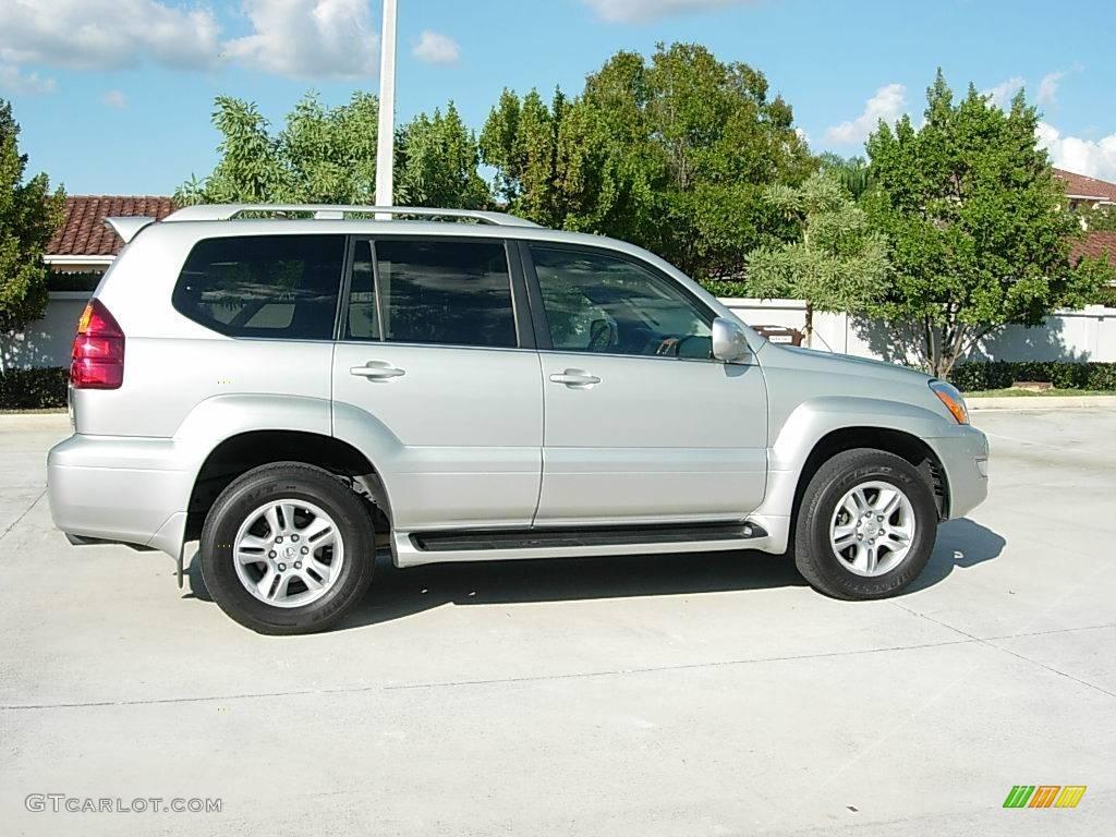 Silver Pine Metallic Lexus GX