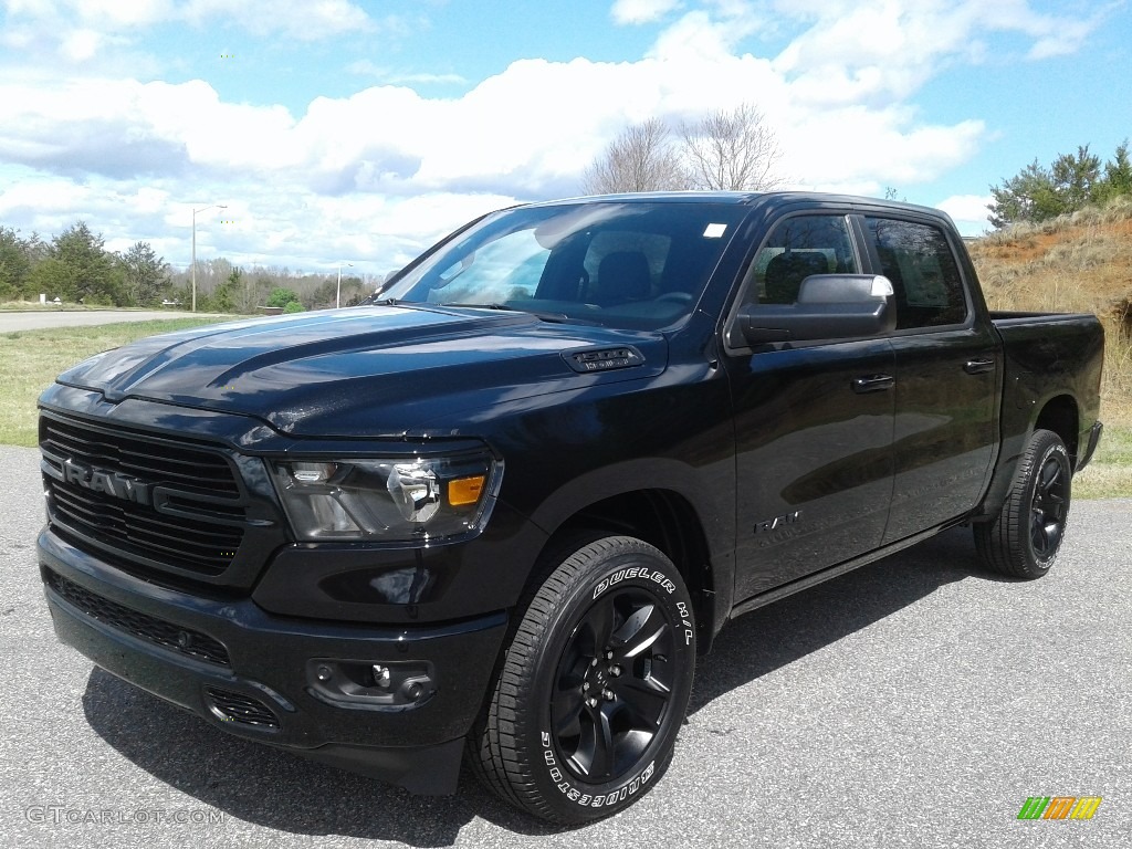 2020 1500 Big Horn Night Edition Crew Cab 4x4 - Diamond Black Crystal Pearl / Black photo #2