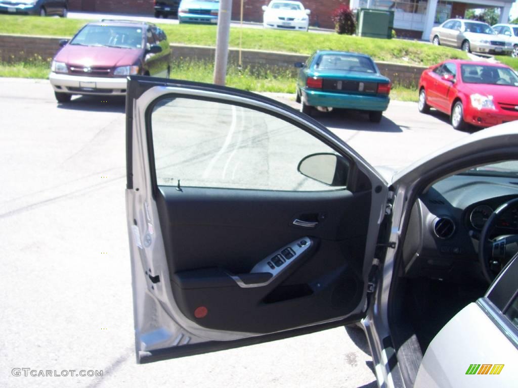 2008 G6 Sedan - Liquid Silver Metallic / Ebony Black photo #16