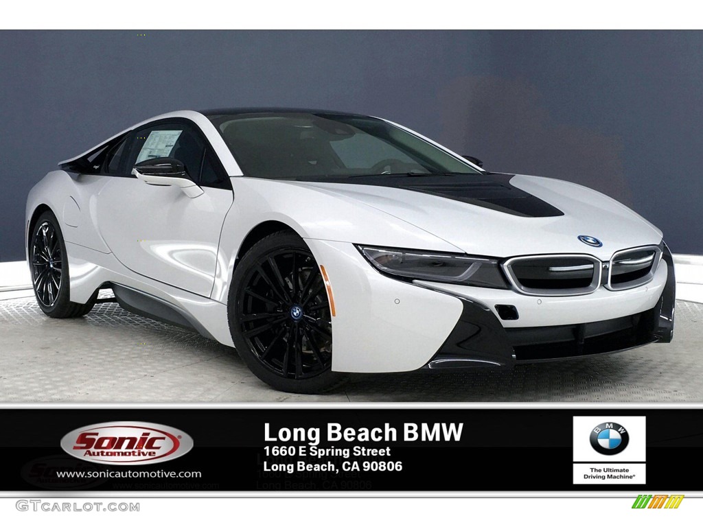 2020 i8 Coupe - Crystal White Pearl Metallic / Giga Amido photo #1