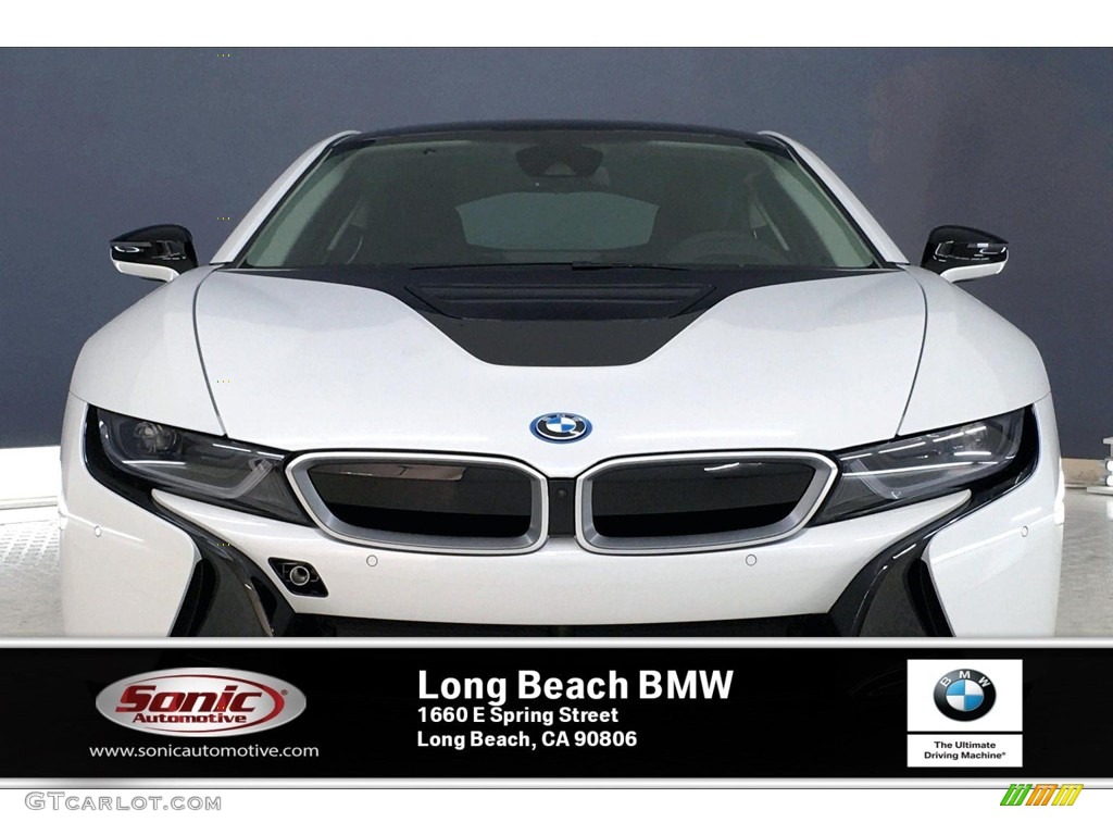 2020 i8 Coupe - Crystal White Pearl Metallic / Giga Amido photo #2