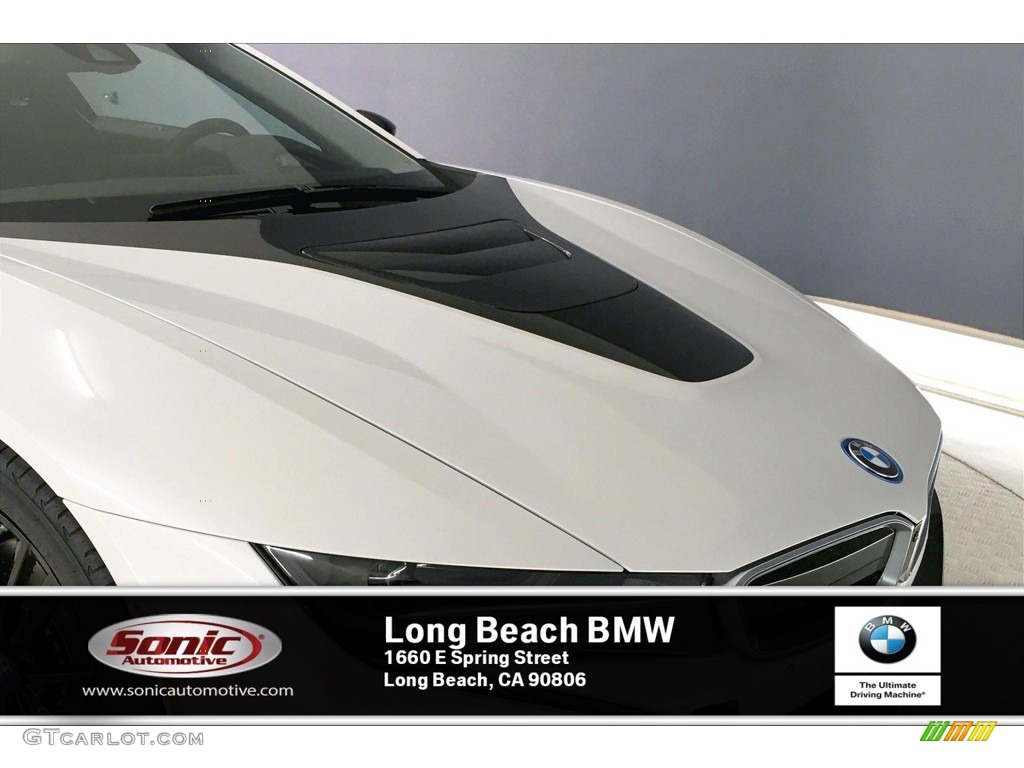 2020 i8 Coupe - Crystal White Pearl Metallic / Giga Amido photo #10
