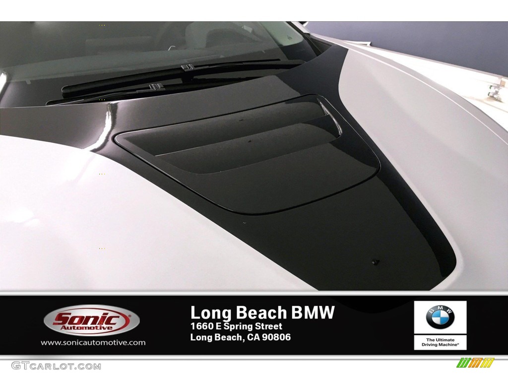 2020 i8 Coupe - Crystal White Pearl Metallic / Giga Amido photo #11