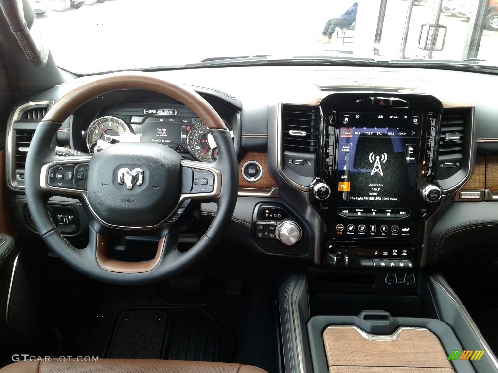 2020 1500 Longhorn Crew Cab 4x4 - Diamond Black Crystal Pearl / New Saddle/Black photo #25