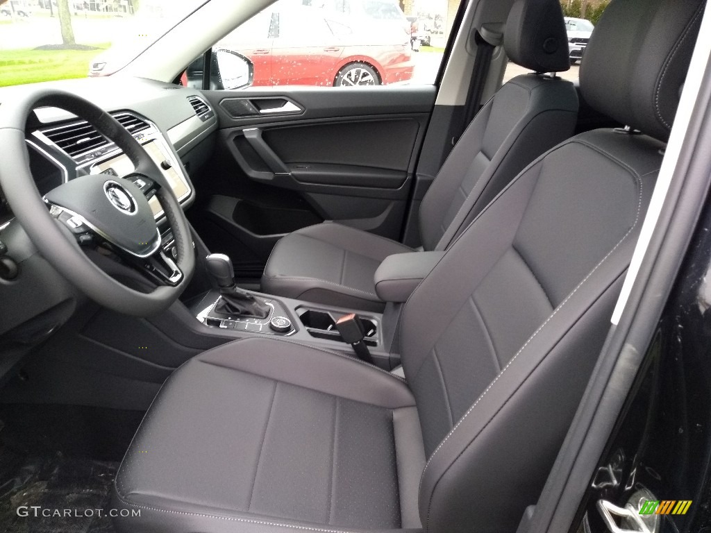 Titan Black Interior 2020 Volkswagen Tiguan SEL 4MOTION Photo #137781273