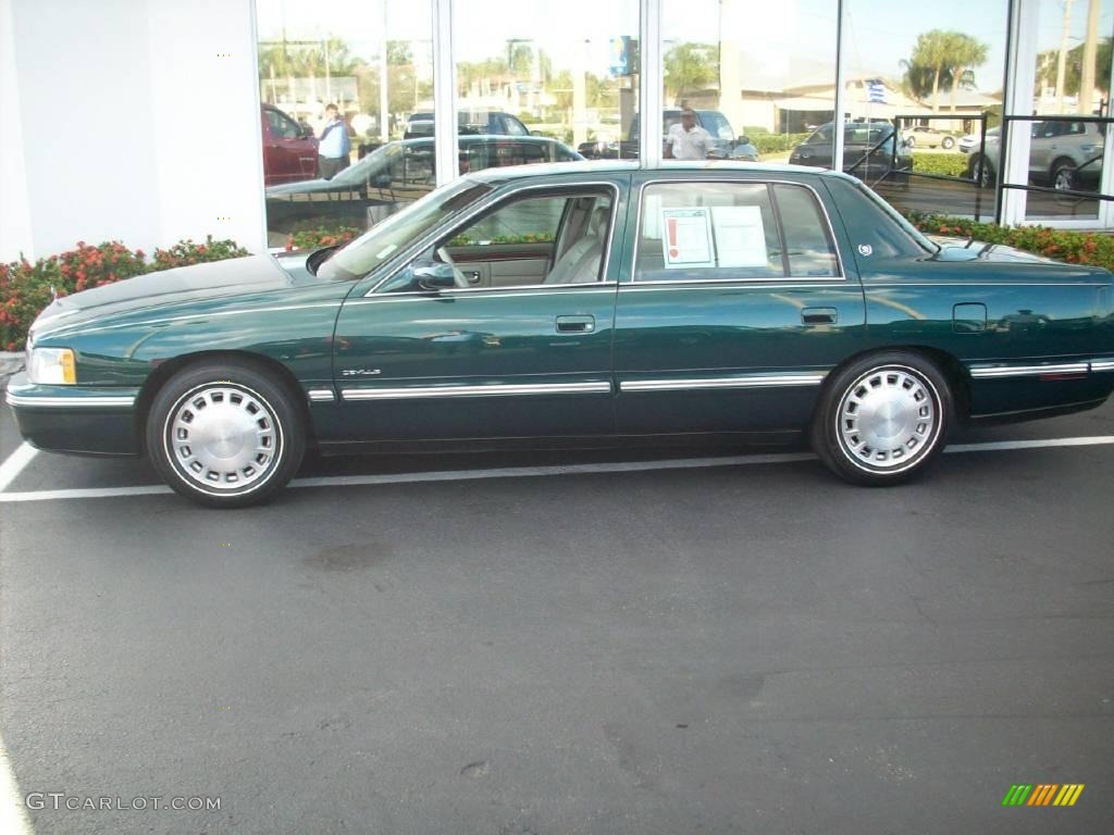 1998 DeVille Sedan - Polo Green Metallic / Beige photo #2