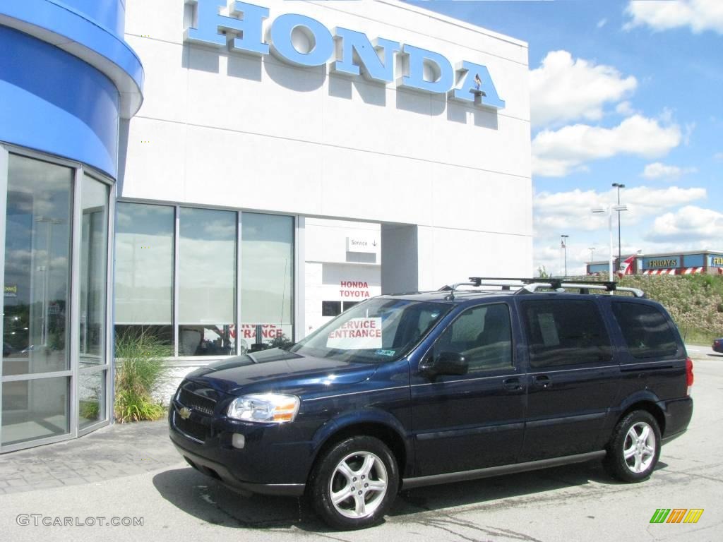 Dark Blue Metallic Chevrolet Uplander