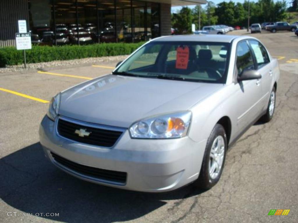 2006 Malibu LS Sedan - Silverstone Metallic / Titanium Gray photo #11