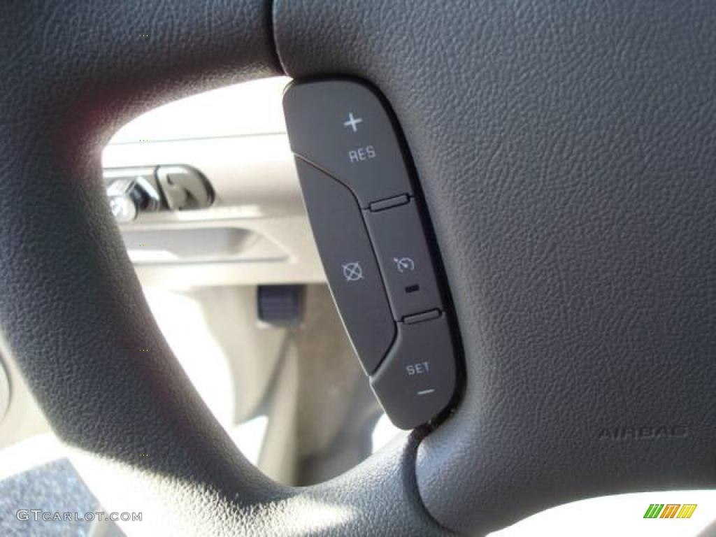 2006 Malibu LS Sedan - Silverstone Metallic / Titanium Gray photo #16