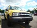 Yellow - Tracker ZR2 4WD Hard Top Photo No. 13