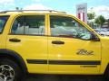 Yellow - Tracker ZR2 4WD Hard Top Photo No. 20