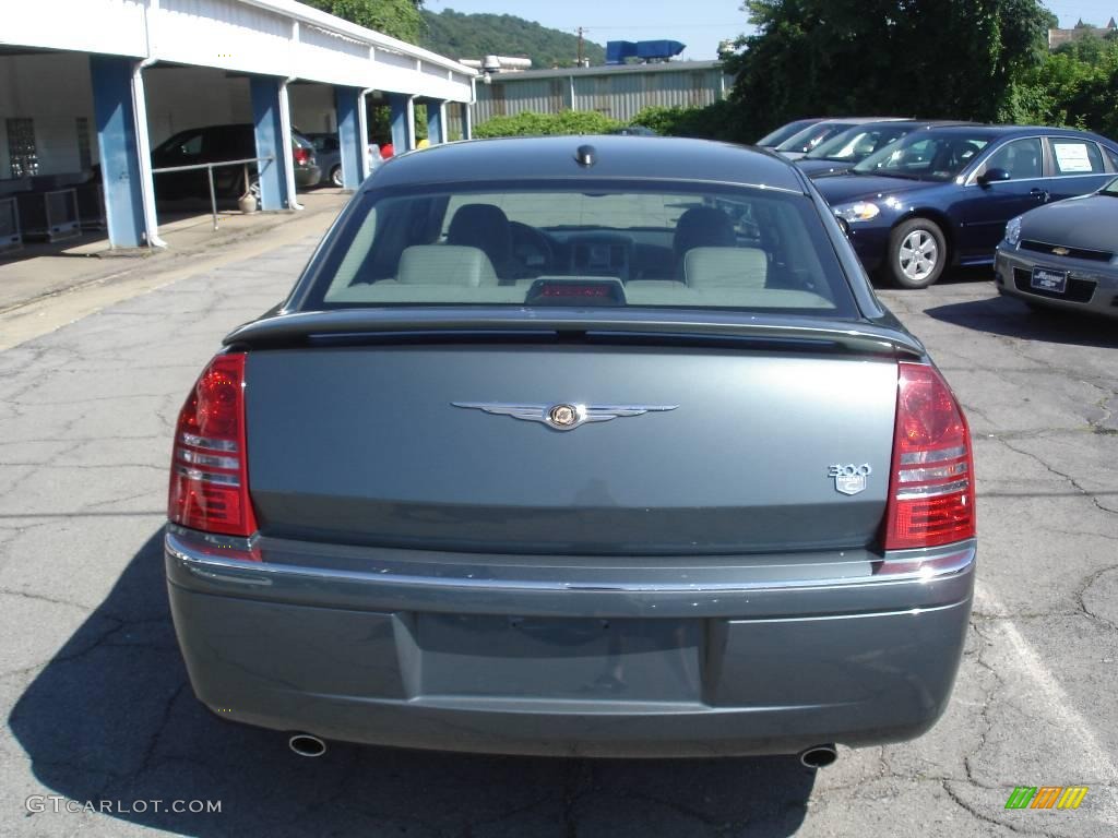 2005 300 C HEMI - Magnesium Pearl / Dark Slate Gray/Medium Slate Gray photo #3