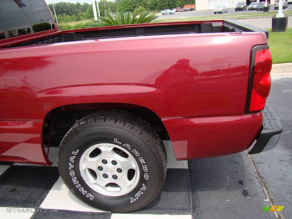 2004 Silverado 1500 LT Extended Cab - Sport Red Metallic / Tan photo #25